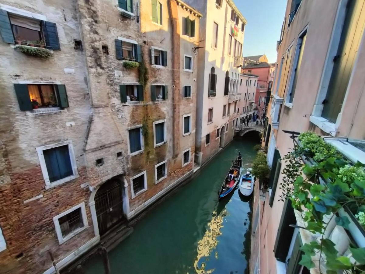 Luxury Apartment Near Rialto Bridge Venetië Buitenkant foto